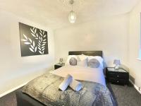 Haven lovely home just off M20 in great area & parking - Chambres d’hôtes Kent