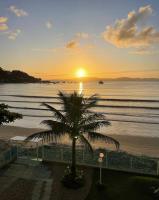Apartamento Frente Mar Itapema - B&B