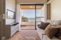 Apto Charmoso Vista Mar em Canasvieiras EMP2201 - B&B