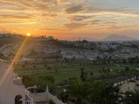 Ruime woning aan golfbaan - B&B Rojales