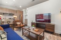 Luxurious New Unit Studio2Ba Pool, Golf Sim - Ferienwohnung