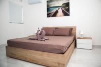 Brend new one bedroom Penthouse - Chambres d’hôtes San Pawl il-Baħar