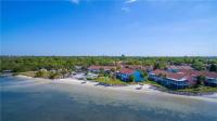 Relaxing Secluded Beachfront Paradise In Gulfport - B&B