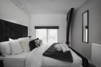 Hayy Luxury Homes Near Bradford City Centre - B&B