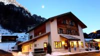 Gasthaus Alpenrose - B&B Innerferrera