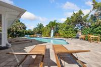 Blue Banyan Boathouse - B&B