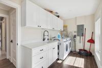 Blue Banyan Boathouse - B&B Naples