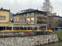 The Riverside Harmony Sarajevo - Parking available - Walk everywhere - Bed and Breakfast Sarajevo