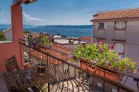 Einzigartiges Apartment nur 300 Meter zum Strand mit Meerblick, privatem Balkon, Waschmaschine - B&B Crikvenica
