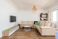 Costa 014 - B&B Almada
