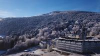 Apartament Górski z Widokiem "Czarna Góra Resort" - Sauna - Narciarnia - Parking - Chambres d'hôtes Sienna