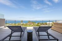 Three Bedroom Luxury Superior Apartment with Jacuzzi 301