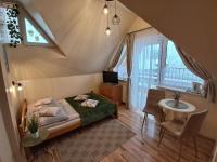 Quadruple Room with Private Bathroom