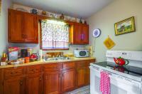 Walk to Civic Center and Dining Lebanon Studio! - B&B Lebanon