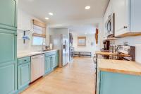 Patio & Lake Views: Family-Friendly Canton Retreat - Chambres d'hôtes Canton