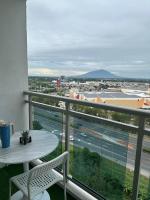 Beige Bliss Retreat Azure North Pampanga - B&B San Fernando