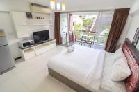 Studio Apartment with King Bed