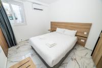 Superior One-Bedroom Apartment with Balcony