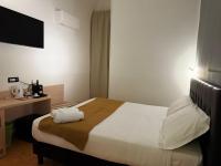 Doppel- oder Zweibettzimmer