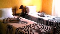 Héliodore Twin Room with Shared Bathroom