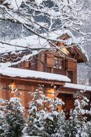 Tiki Lodge - hot tub & sauna - B&B