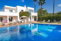 Villa near Ibiza Town sleeps 8 - Chambres d'hôtes Can Furnet