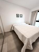 Acogedor y comodo depto con excelente ubicacion y cochera - B&B