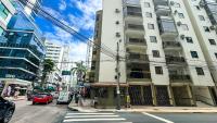 200 metros da Praia Central na Avenida Brasil próximo à Roda Gigante e Shopping Atlântico - Chambres d'hôtes Balneário Camboriú