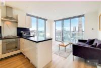 Stunning views of The Shard and London - B&B
