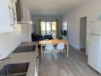 Charming & renovated apt stone throw to the sea - Ferienwohnung l'Escala