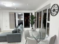 Serenity Waterfront 2 Bed Apartment - B&B Northfleet