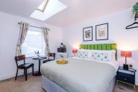 Victoria Park Studio 10 - Self Contained, 5 Mins Walk To Train Station & Town Centre, Free Parking - B&B Royal Leamington Spa