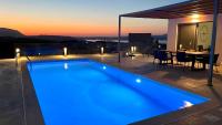 Villa Eleni, Vamos Sea & Mountain View with Pool - B&B Chania