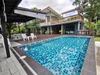 เขียวครามพูลวิลล่า - B&B