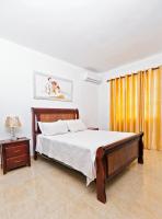 Two-Bedroom Deluxe Apartment with Garden View