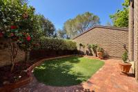 Spacious garden apartment - B&B