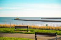 Contractor-Friendly 3Bed & Holiday Let - Walk to Metro - Free Driveway Parking, Sleeps 6 - Close to City Centre - Chambres d'hôtes Sunderland