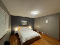 Charming Cape Cod Bungalow at Niagara Falls, NY! - B&B Niagara Falls