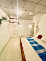 Deluxe Double Room (2 Adults + 1 Child)