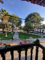 Hostal Flores - B&B