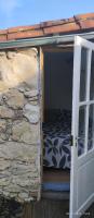 Maison de plain pied 2 pièces tout équipé sur jardin arboré - B&B