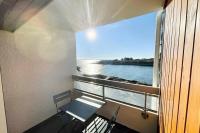 Pieds Dans L'Eau T2 Archi Cosy - Vue mer 180 - B&B Ploemeur