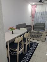 Selesa santai Homestay - B&B