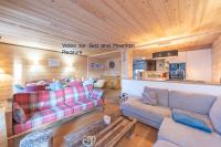 Chalet Alpe d'Huez 1850-Sea and Mountain Pleasure Avec 2 appartements- 1 Appartement 3 Chambres 8 Couchages - 3 Salles d'eau et 1 Appartement 5 Chambres 12 Couchages 5 Salles d'eau - Jacuzzi et Sauna -Pieds des Pistes et Centre - Chambres d'hôtes L'Alpe d'Huez