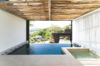 Tivoliville Spa N Poolvilla - B&B Gijangdae