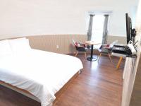 Double Room 3