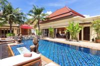 Extraordinary Courtyard 6BR Pool Villa Sri Suri, Naiharn - Bed and Breakfast