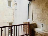 Le Petit Cloutiers - Plein Centre Ville - Wifi - B&B La Rochelle