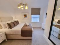 2 Bed Altrincham Centre King Beds Bathtub - B&B Altrincham
