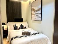 BGC 1BR, Steps to Venice Mall, 300Mbps Fiber, Balcony, Pool 19J - Bed and Breakfast Manilla